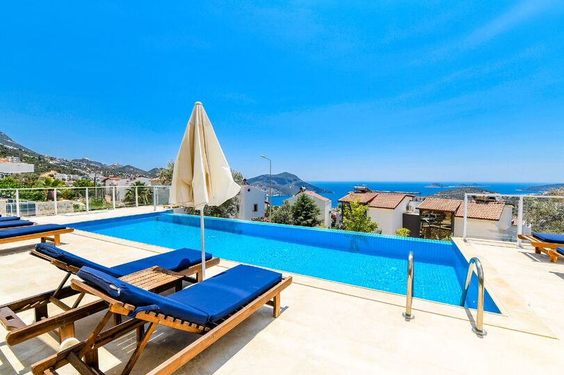 Muhteşem Manzaralı En İyi Villa, Antalya Villa 1072