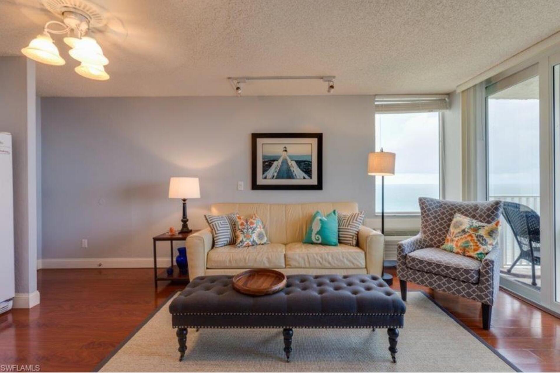 Estero Beach & Tennis'in En Prestijli Bölgelerinden Birinde 5 Yıldızlı Daire, Florida Condo 5946