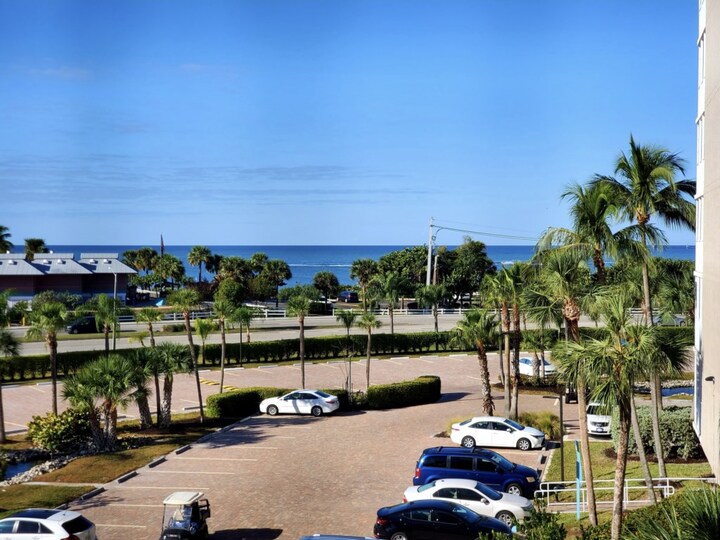 Bonita Beach, Florida'nın En Prestijli Bölgelerinden Birinde 5 Yıldızlı Daire Condo 5955