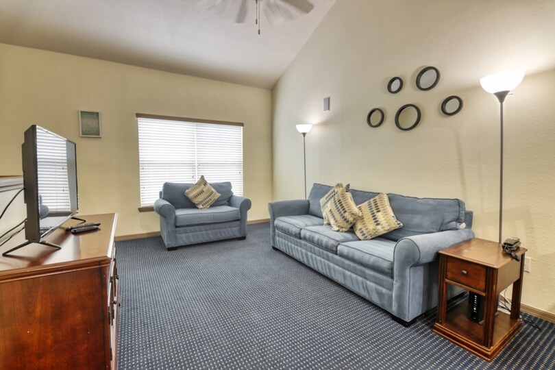 Runaway Beach Club'da Lüks Çağdaş Tarzda Daire, Florida Condo 5984