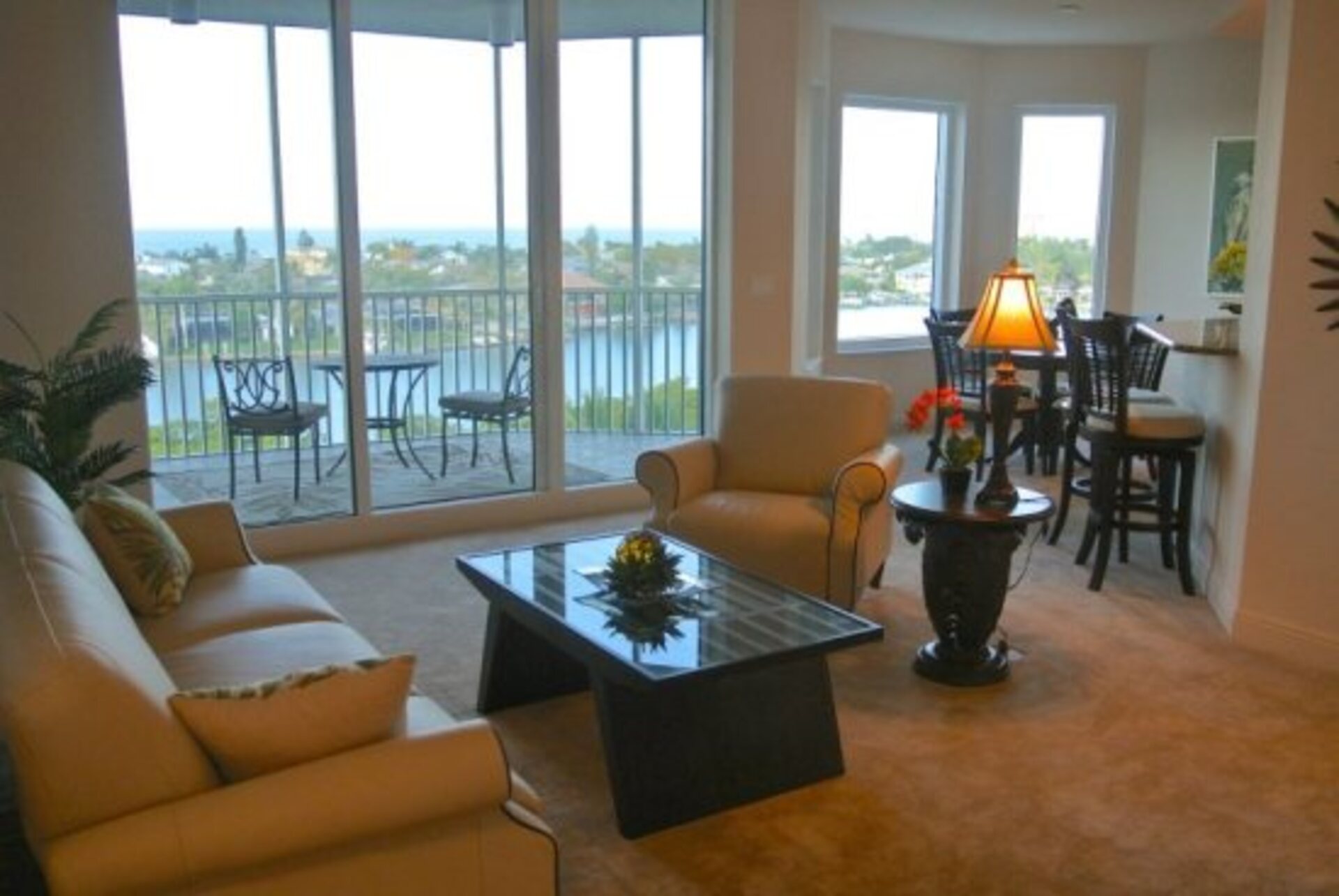 Bay Beach, Florida Condo 5959'da Waterside'da Nihai 2 Yatak Odalı Daire
