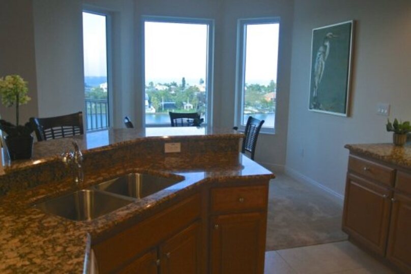 Bay Beach, Florida Condo 5959'da Waterside'da Nihai 2 Yatak Odalı Daire