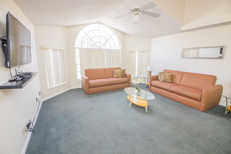 Royal Palm Bay'de Lüks Çağdaş Tarzda Daire, Florida Condo 6012