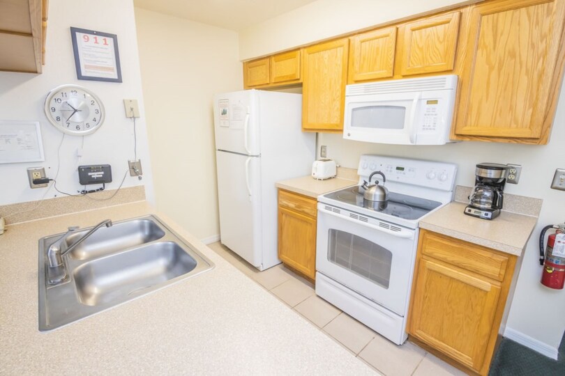 Royal Palm Bay'de Lüks Çağdaş Tarzda Daire, Florida Condo 6012