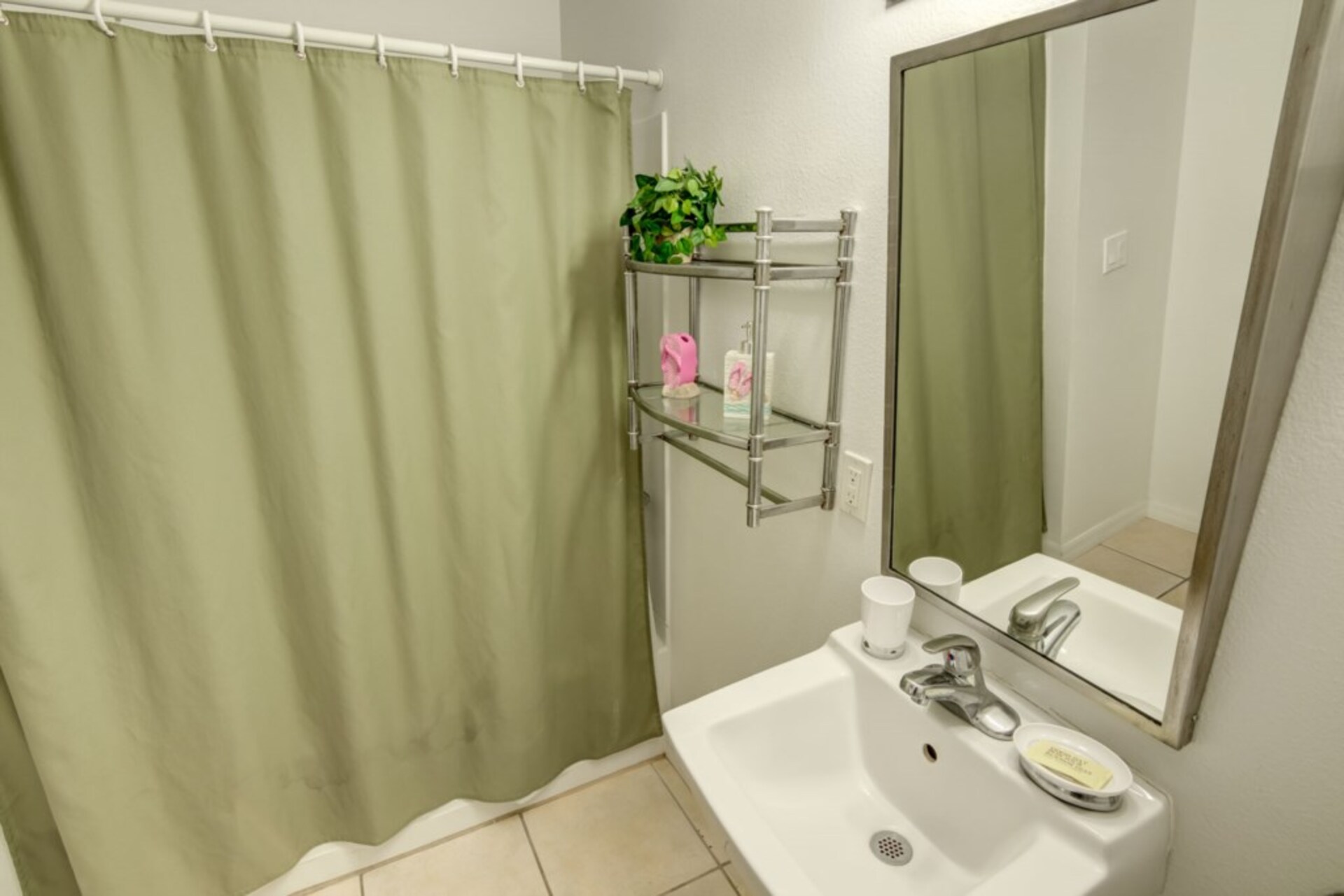 Club Cortile'de En İyi 3 Yatak Odalı Daire, Florida Condo 6020