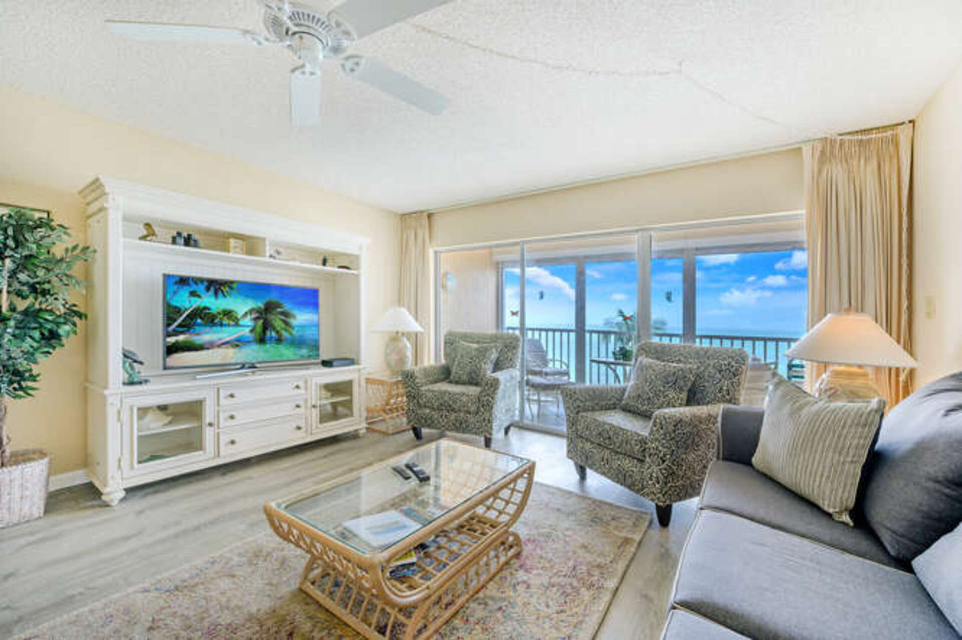 Dolphin Way'de Lüks Çağdaş Tarzda Daire, Florida Daire 5937