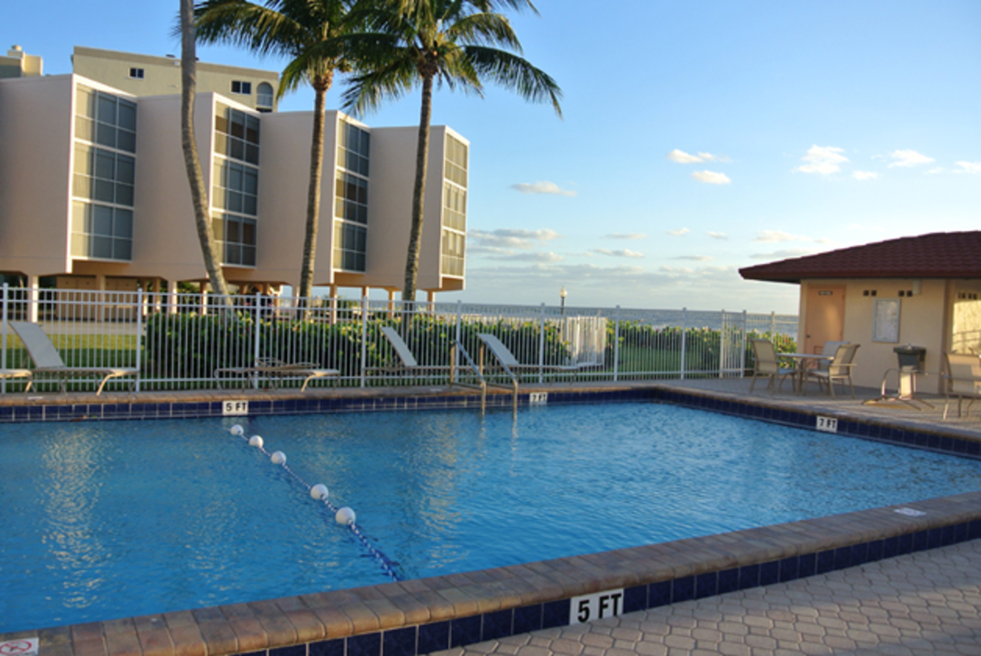 Dolphin Way'de En İyi 2 Yatak Odalı Daire, Florida Daire 5935