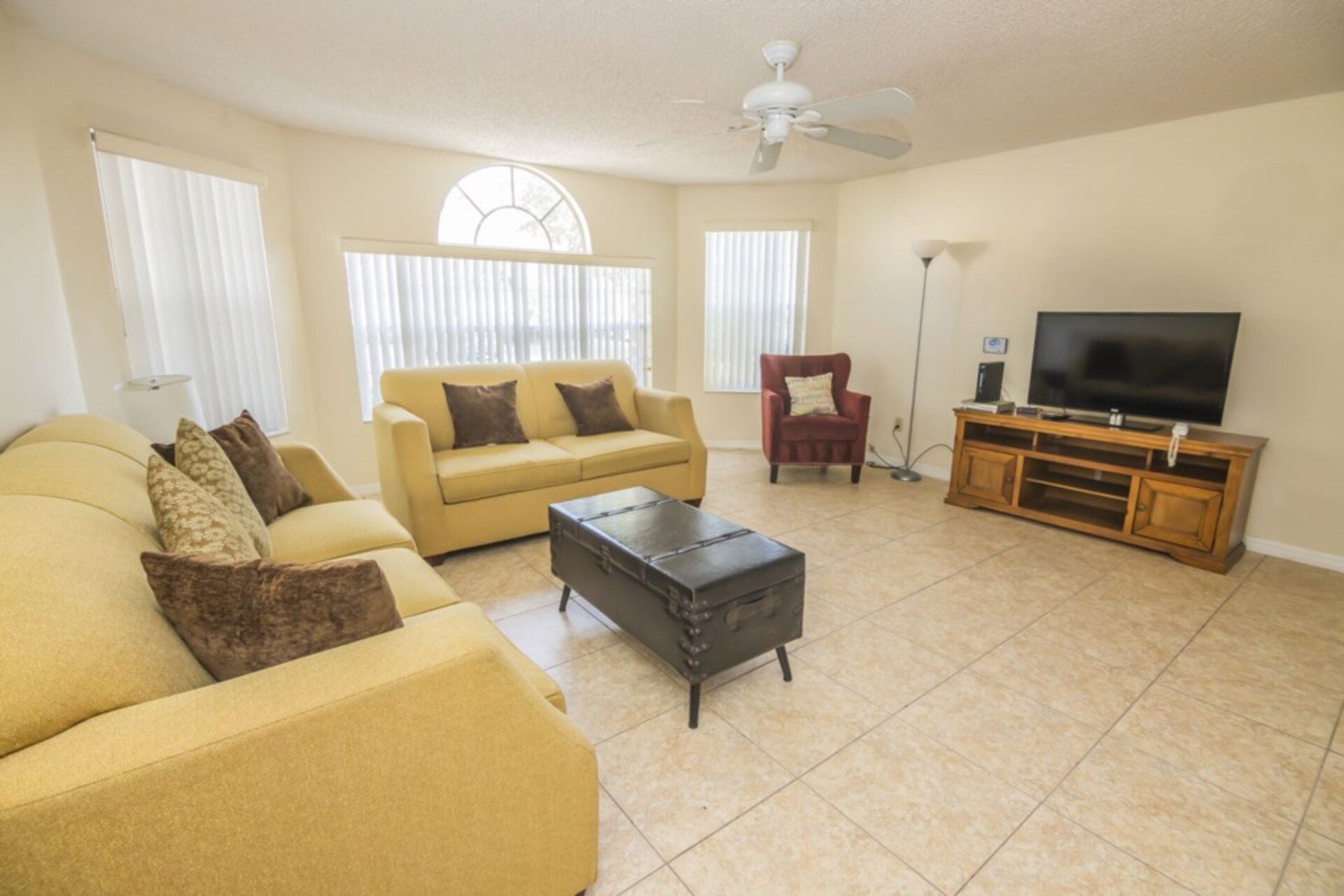 Laguna Körfezi'nde Lüks Çağdaş Tarzda Daire, Florida Daire 6079