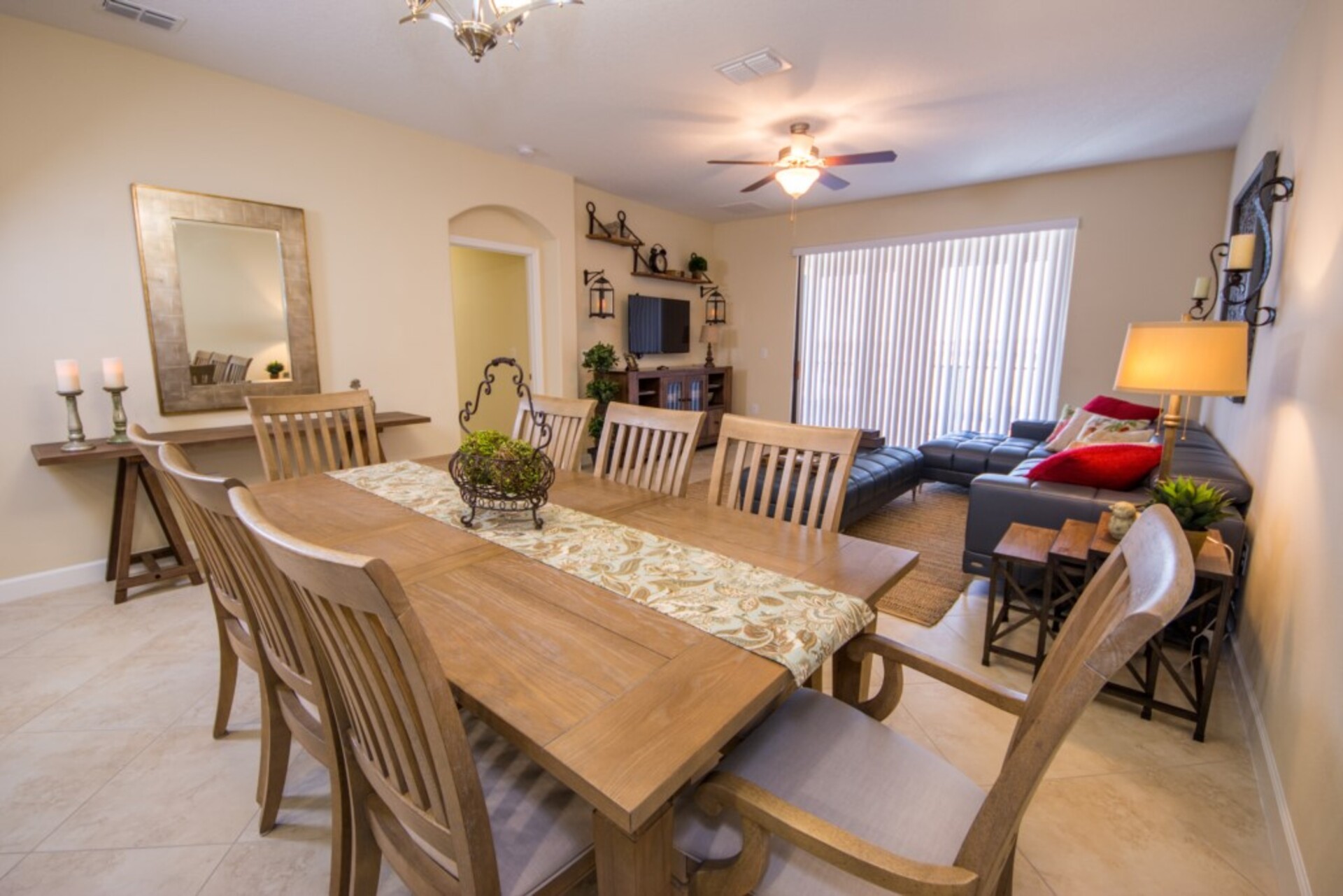 Champions Gate Resort, Florida'daki En Prestijli Bölgelerden Birinde 5 Yıldızlı Şehir Evi 6126