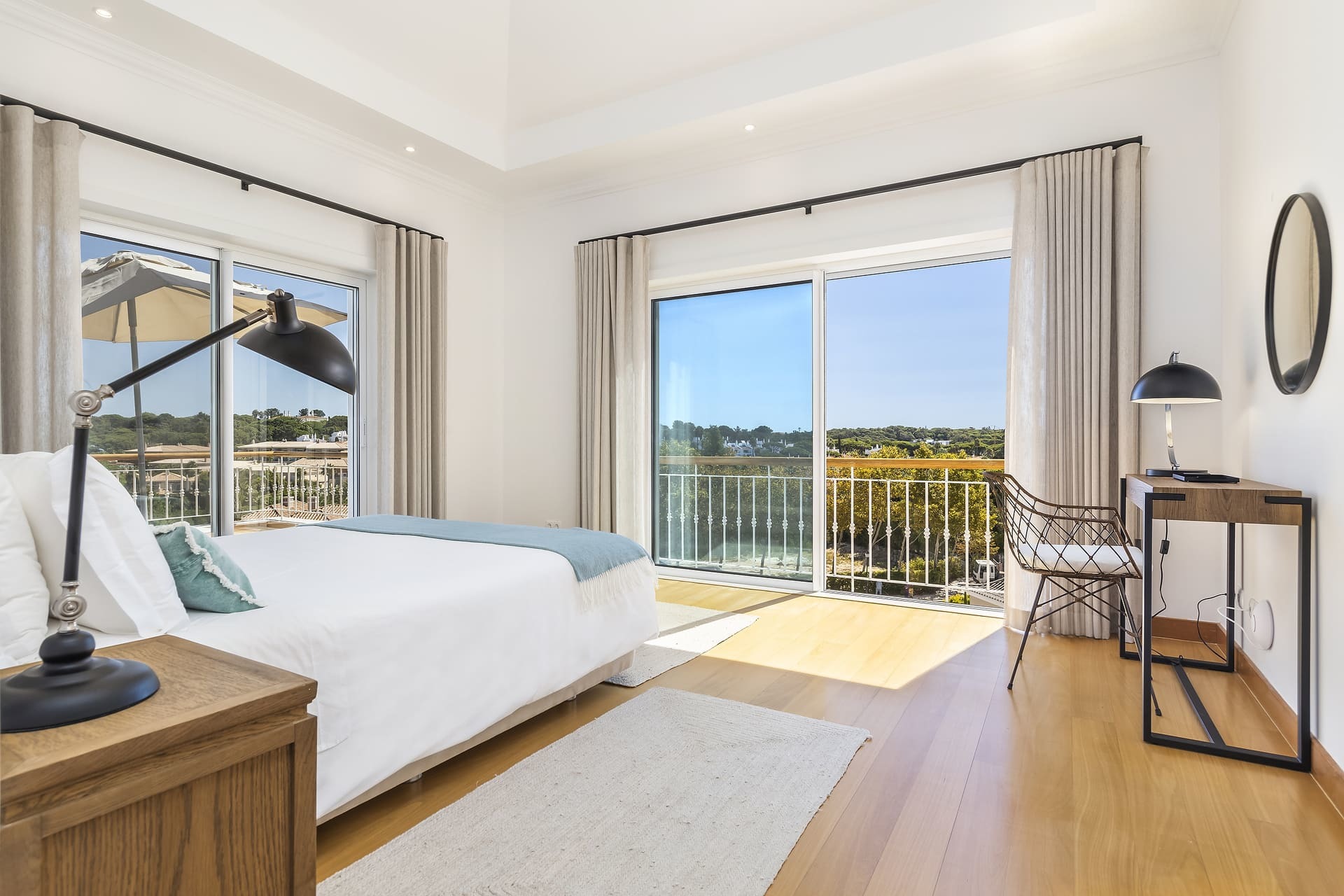 Özel Havuzlu Lüks 4 Yatak Odalı Villa, Faro Villa 1124