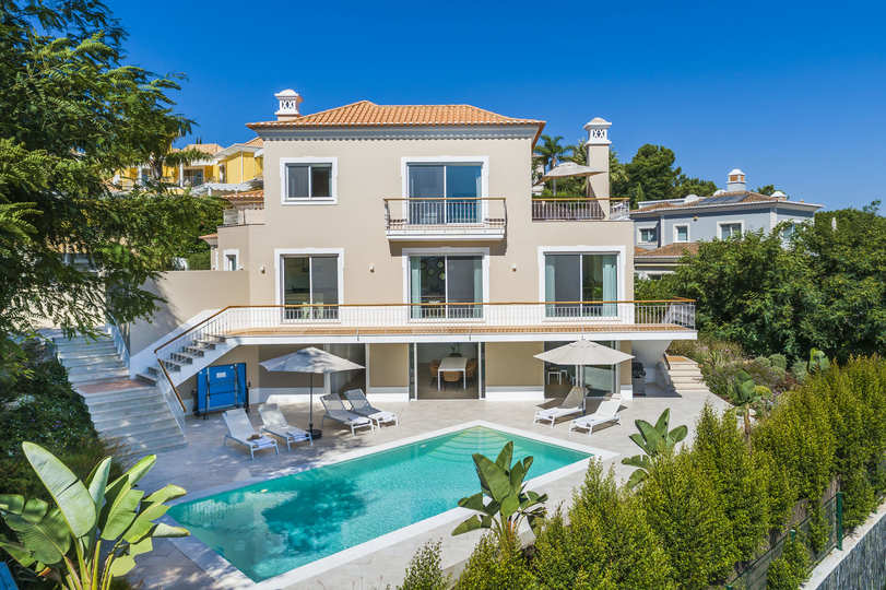 Özel Havuzlu Lüks 4 Yatak Odalı Villa, Faro Villa 1124
