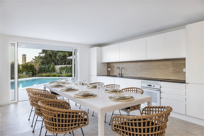 Özel Havuzlu Lüks 4 Yatak Odalı Villa, Faro Villa 1124