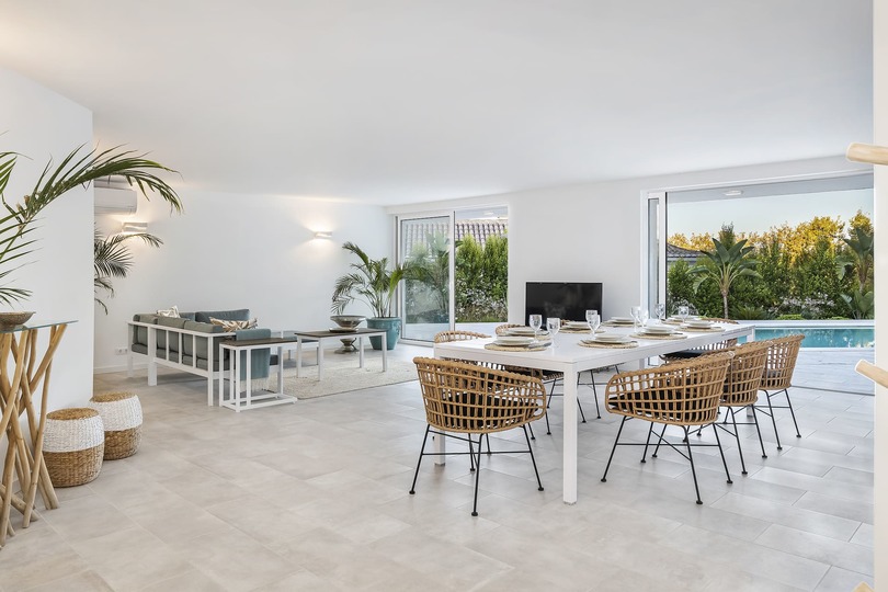 Özel Havuzlu Lüks 4 Yatak Odalı Villa, Faro Villa 1124