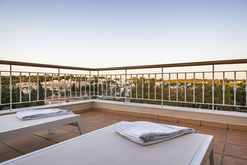 Özel Havuzlu Lüks 4 Yatak Odalı Villa, Faro Villa 1124