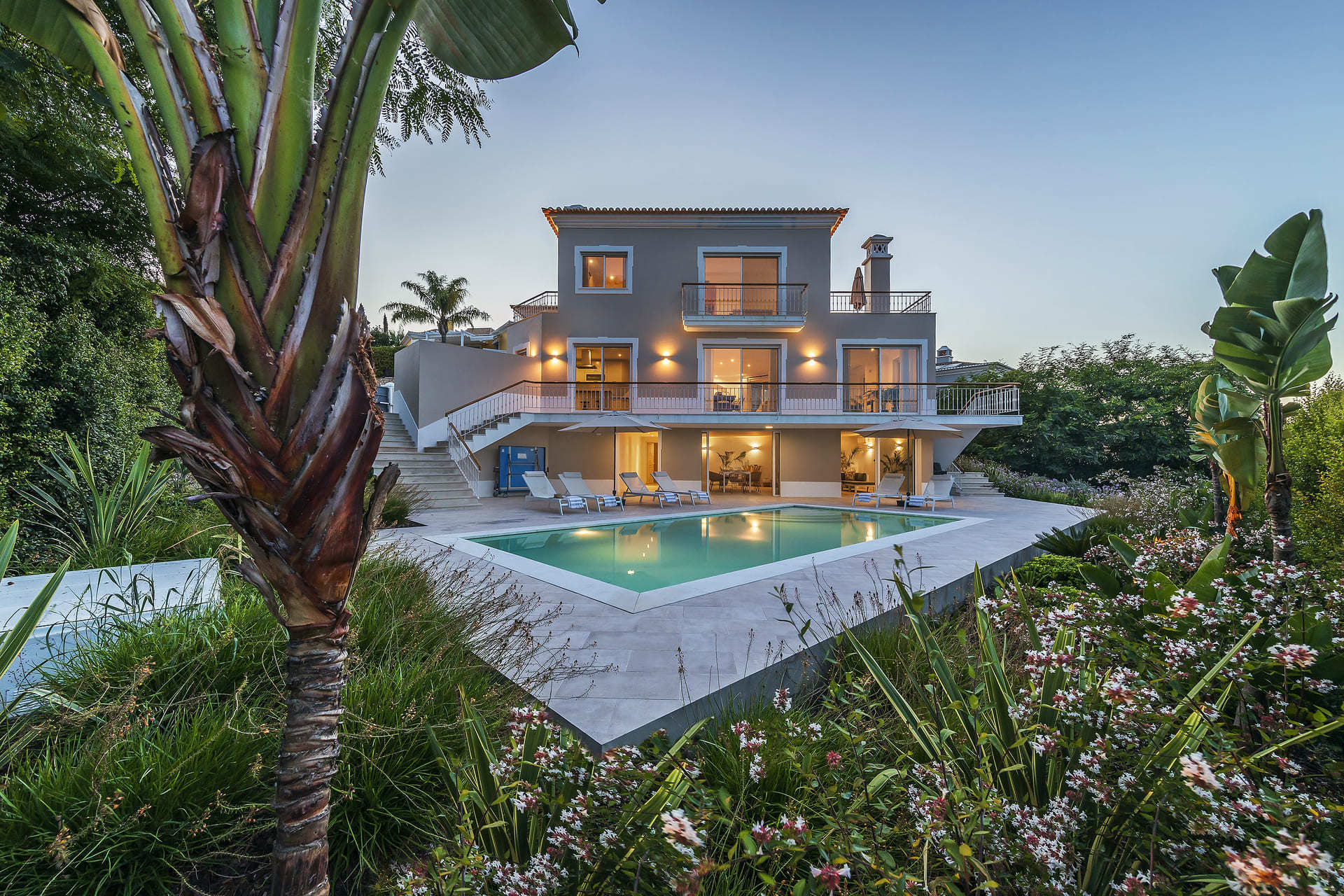 Özel Havuzlu Lüks 4 Yatak Odalı Villa, Faro Villa 1124