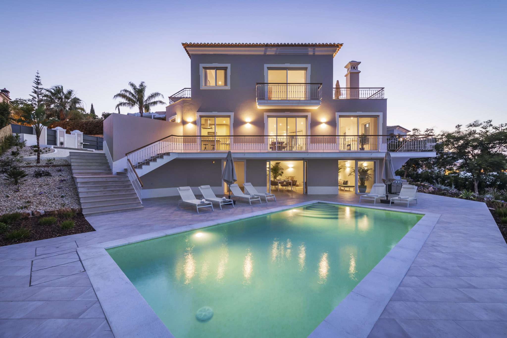 Özel Havuzlu Lüks 4 Yatak Odalı Villa, Faro Villa 1124