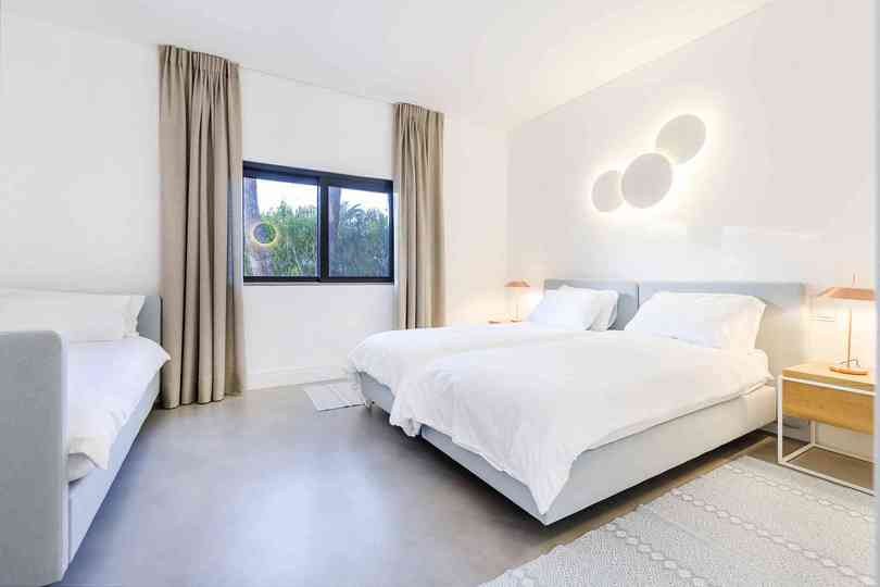 Özel Havuzlu Lüks 6 Yatak Odalı Villa, Faro Villa 1125