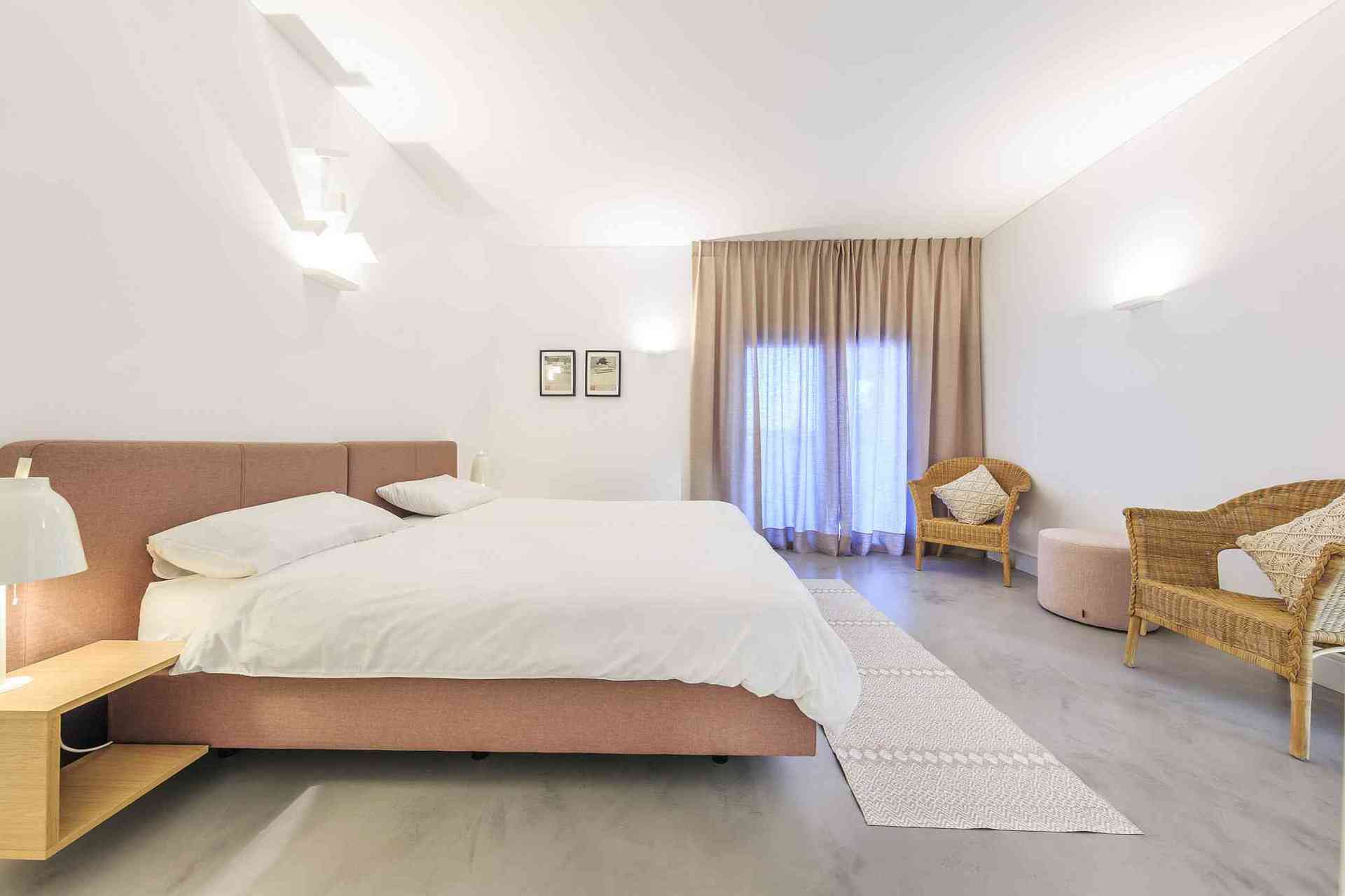 Özel Havuzlu Lüks 6 Yatak Odalı Villa, Faro Villa 1125