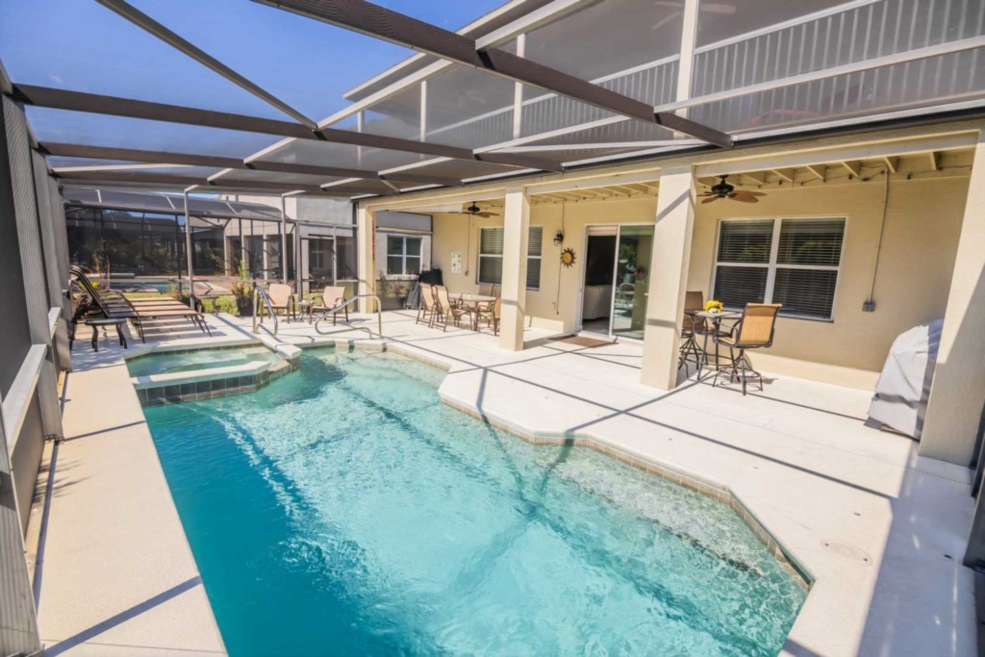 West Haven'da Shire'da Lüks Çağdaş Tarzda Villa, Florida Villa 6183