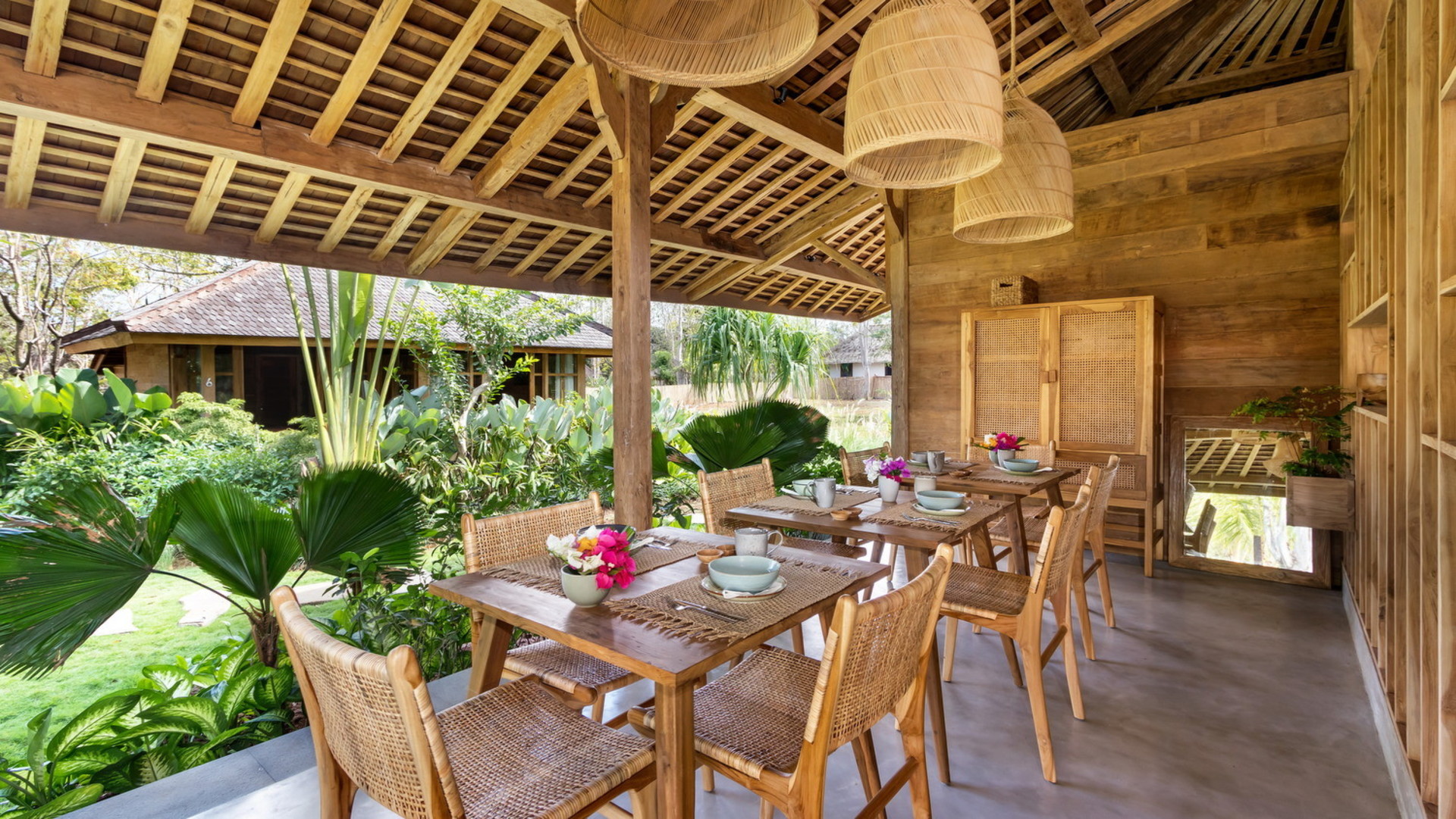 At Last, Rent Your Own 5 Star Private Villa in Kabupaten Badung at an Affordable Rate, Bali Villa 2133