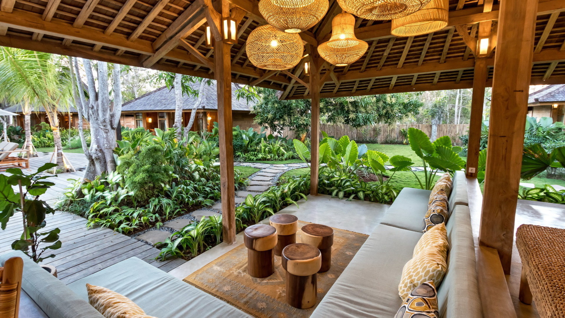 At Last, Rent Your Own 5 Star Private Villa in Kabupaten Badung at an Affordable Rate, Bali Villa 2133