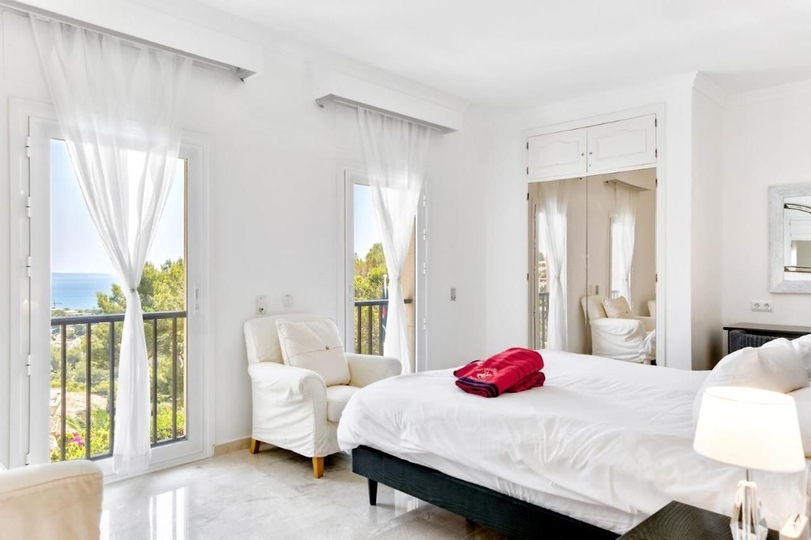 Mallorca Villa 1040'ta bulunan, özel havuzlu bu lüks villayı kiralayın.
