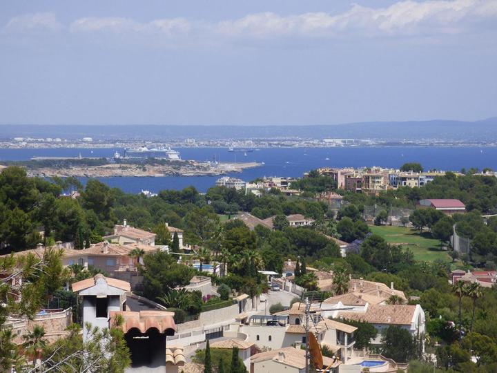 Mallorca Villa 1040'ta bulunan, özel havuzlu bu lüks villayı kiralayın.