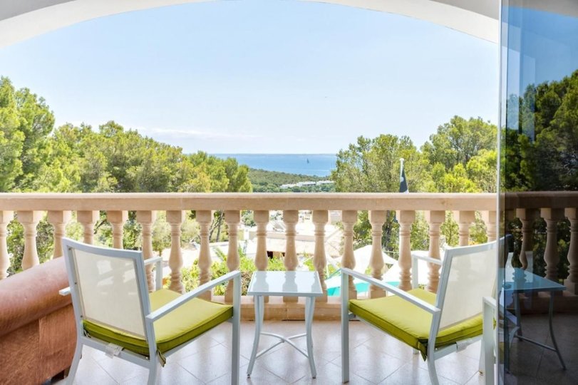 Mallorca Villa 1040'ta bulunan, özel havuzlu bu lüks villayı kiralayın.