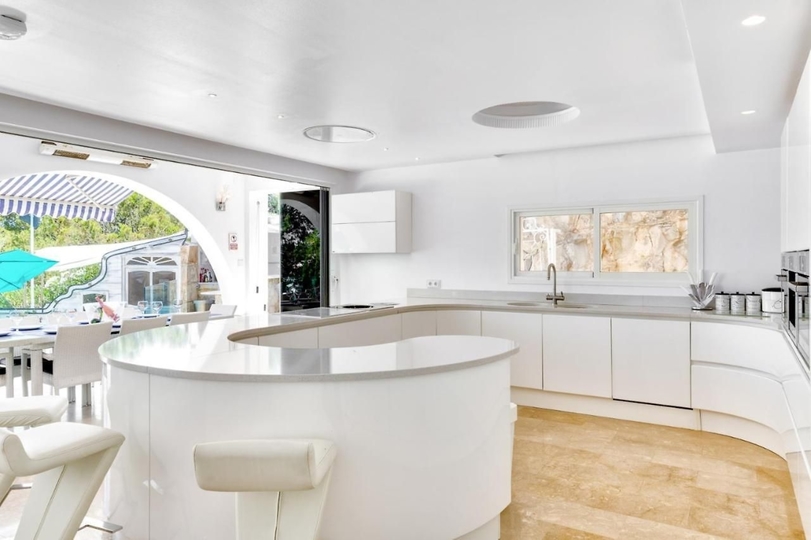 Mallorca Villa 1040'ta bulunan, özel havuzlu bu lüks villayı kiralayın.