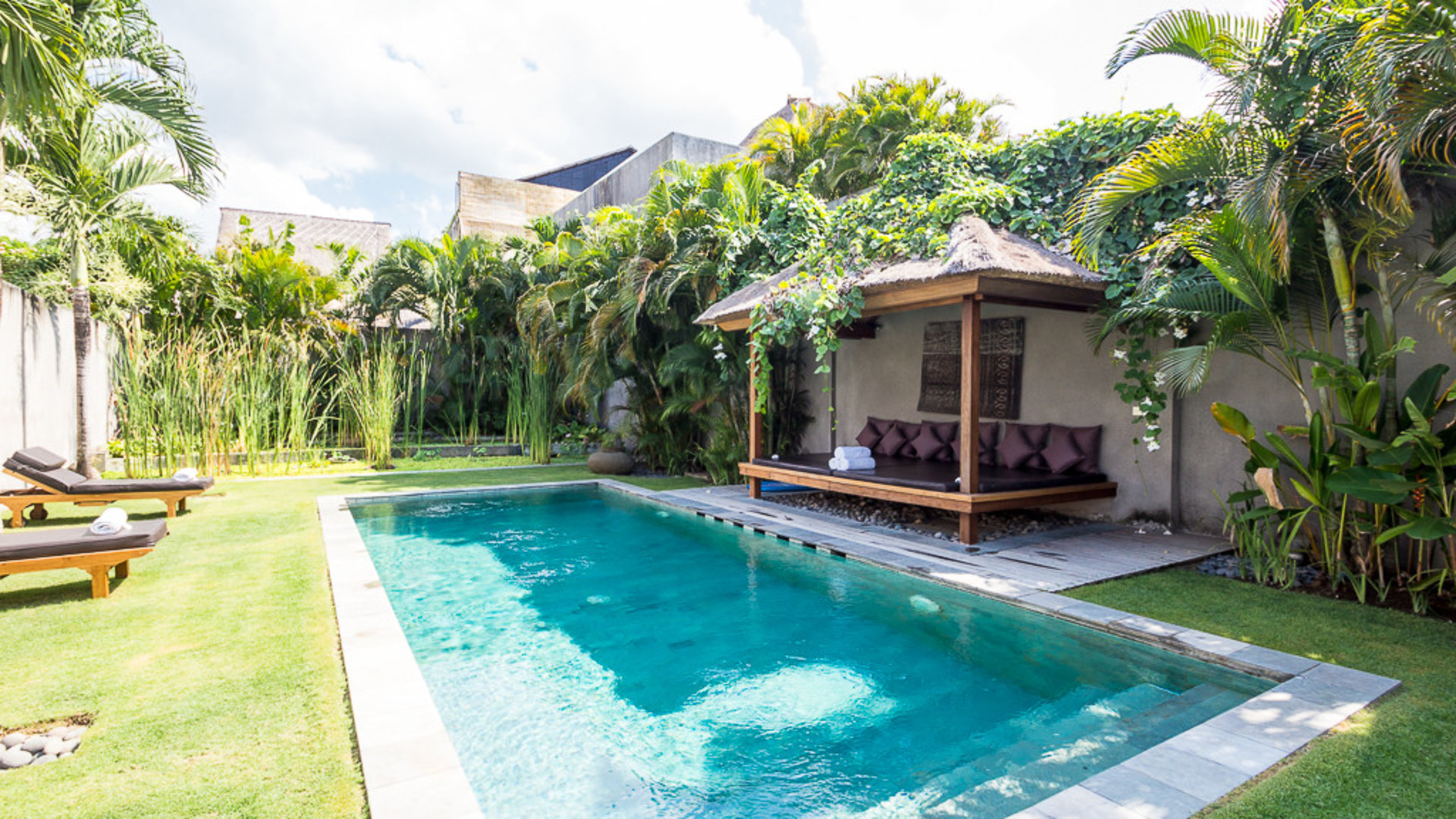 2 Rahatlatıcı Havuzlu Muhteşem 5 Yıldızlı Villa, Bali Villa 2136