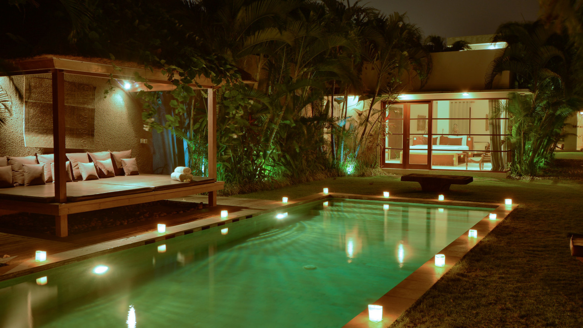2 Rahatlatıcı Havuzlu Muhteşem 5 Yıldızlı Villa, Bali Villa 2136