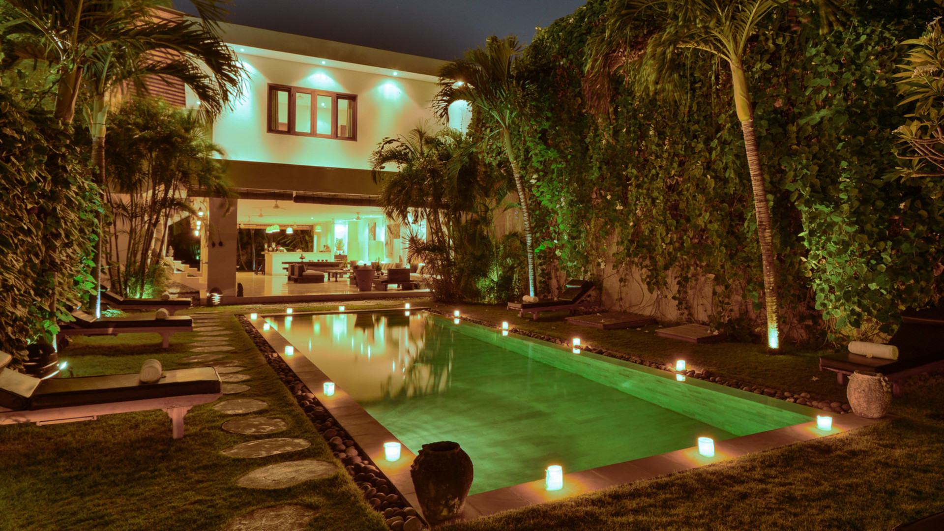 2 Rahatlatıcı Havuzlu Muhteşem 5 Yıldızlı Villa, Bali Villa 2136