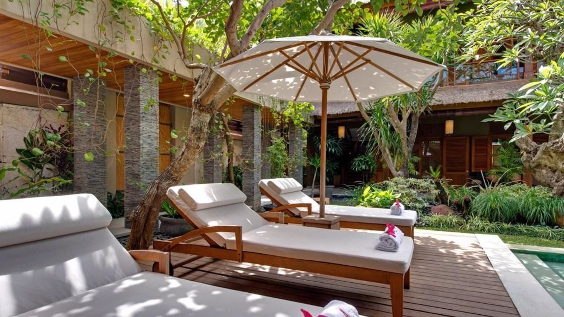 Pırıl pırıl Yüzme Havuzlu Huzurlu Villa, Bali Villa 2139
