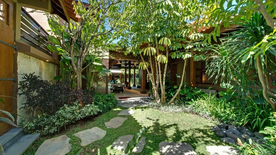 Pırıl pırıl Yüzme Havuzlu Huzurlu Villa, Bali Villa 2139