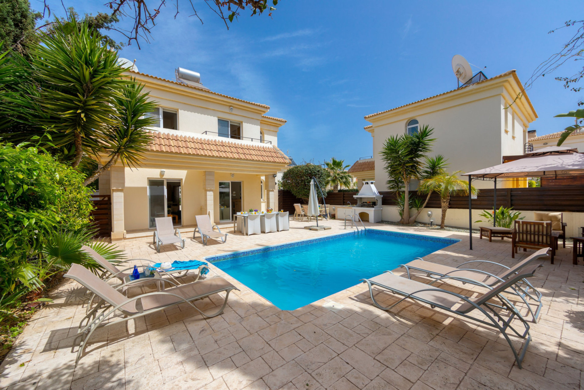 Mağusa'ya ve Güzel plajlarına birkaç dakika mesafedeki Güzel Tatil Villanız, Gazimağusa Villa 1027