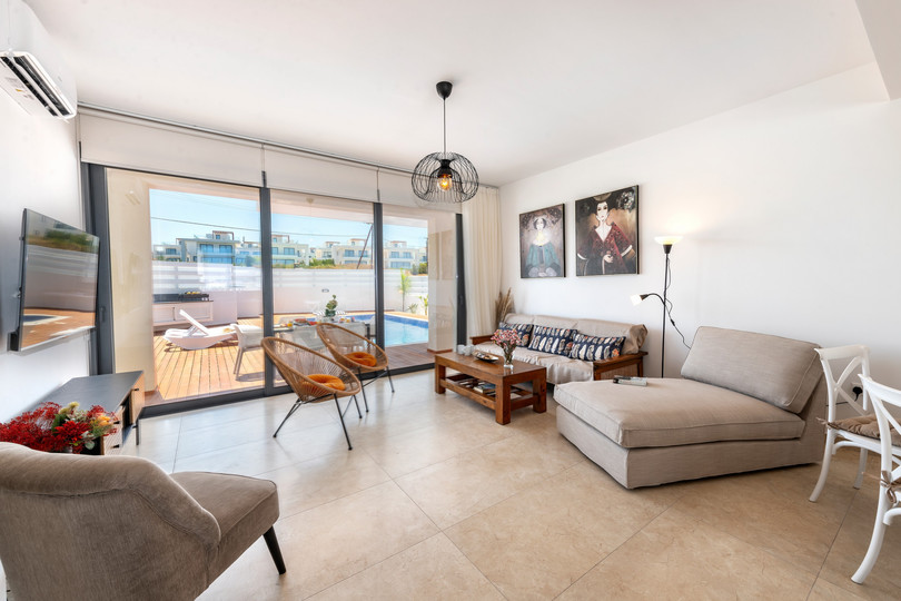 Gazimağusa ve Güzel plajlarına birkaç dakika mesafedeki Güzel Tatil Villanız, Gazimağusa Villa 1037