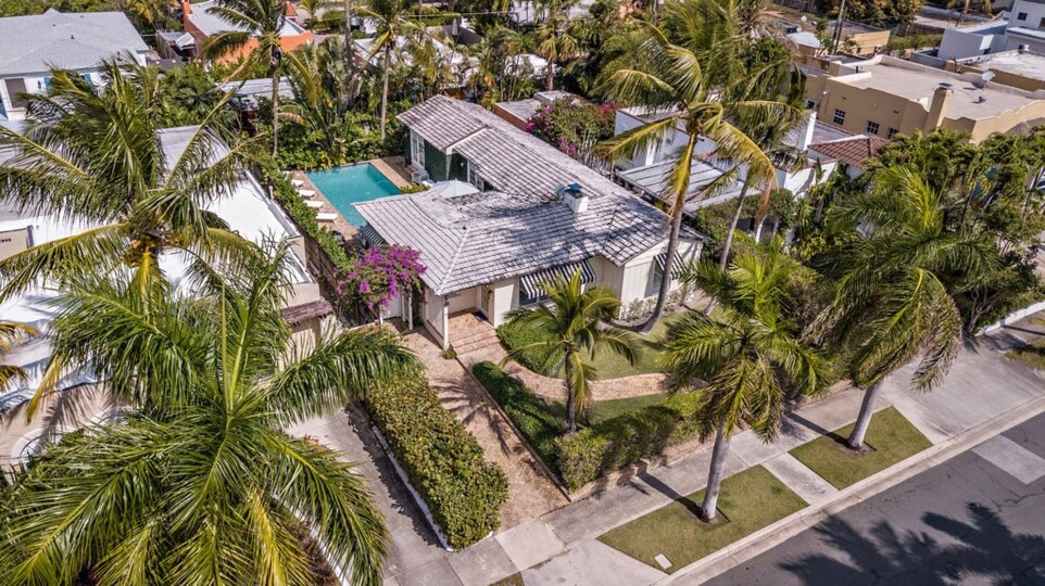 Resim West Palm Beach'te Bu Güzel 4 Yatak Odalı Villayı Kiralamak, West Palm Beach Villa 1870