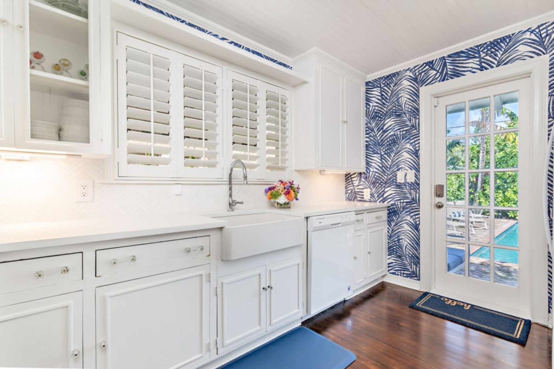 Resim West Palm Beach'te Bu Güzel 4 Yatak Odalı Villayı Kiralamak, West Palm Beach Villa 1870