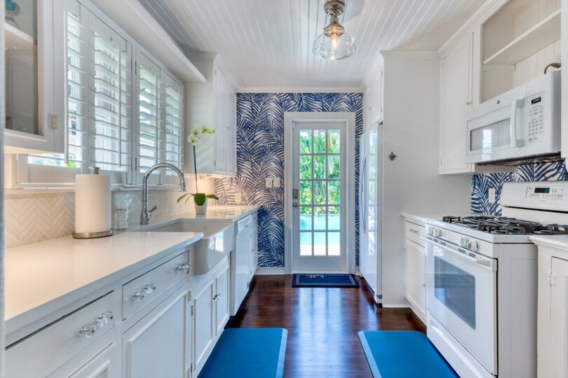 Resim West Palm Beach'te Bu Güzel 4 Yatak Odalı Villayı Kiralamak, West Palm Beach Villa 1870
