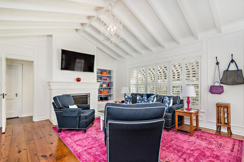 Resim West Palm Beach'te Bu Güzel 4 Yatak Odalı Villayı Kiralamak, West Palm Beach Villa 1870