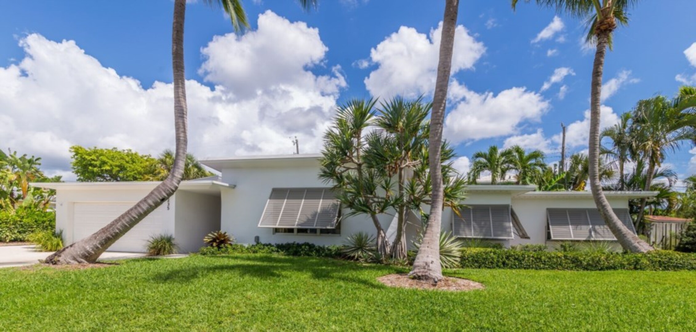 West Palm Beach'te Bu Lüks Mobilyalı Villayı Kiralayın, West Palm Beach Villa 1875