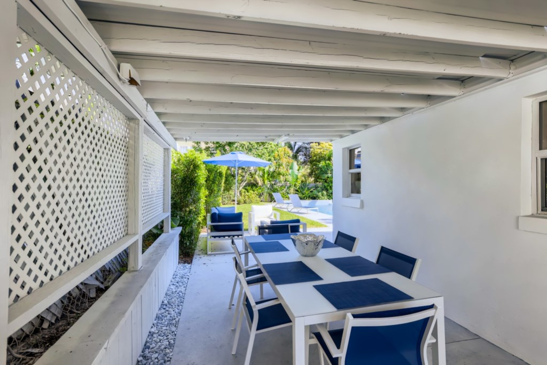 Resim West Palm Beach'teki Bu Güzel 2 Yatak Odalı Villayı Kiralamak, West Palm Beach Villa 1869