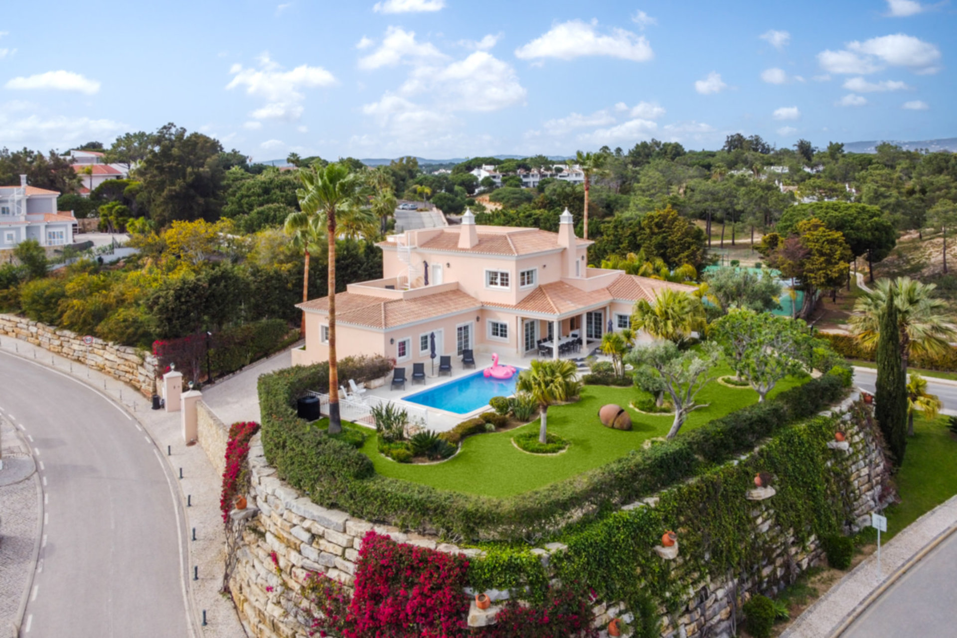 Resim Prestijli The Algarve'de Özel Havuzlu 5 Yıldızlı Villanızı Kiralama, Faro Villa 1126