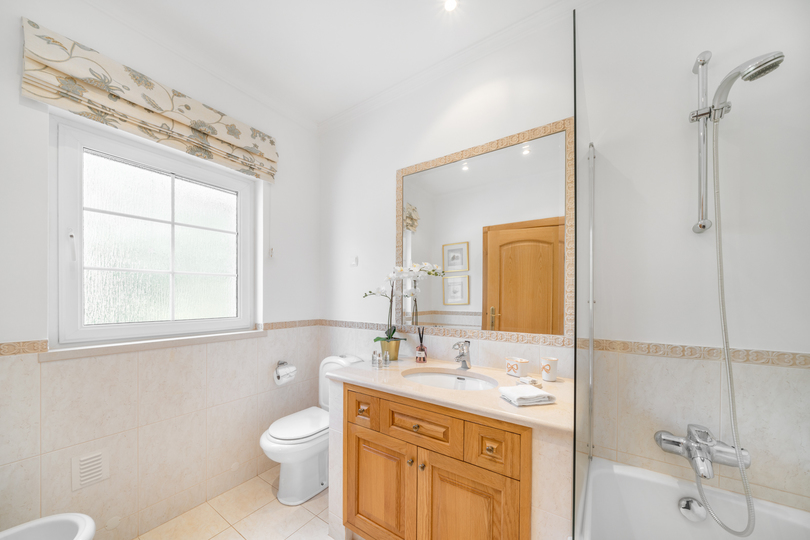Resim Prestijli The Algarve'de Özel Havuzlu 5 Yıldızlı Villanızı Kiralama, Faro Villa 1126