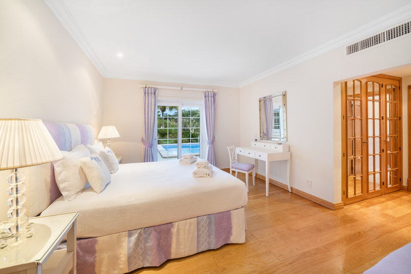 Resim Prestijli The Algarve'de Özel Havuzlu 5 Yıldızlı Villanızı Kiralama, Faro Villa 1126