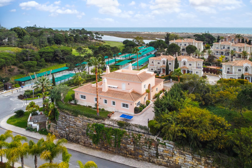 Resim Prestijli The Algarve'de Özel Havuzlu 5 Yıldızlı Villanızı Kiralama, Faro Villa 1126