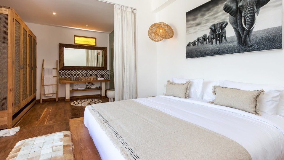 Huzurlu 4 Yatak Odalı Havuzlu Tatil Villası, Bali Villa 2205