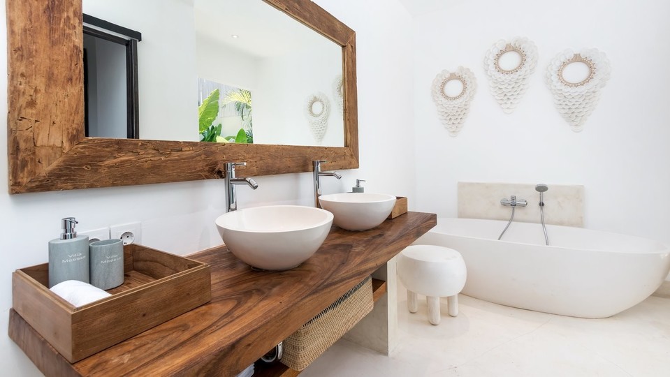 Huzurlu 4 Yatak Odalı Havuzlu Tatil Villası, Bali Villa 2205