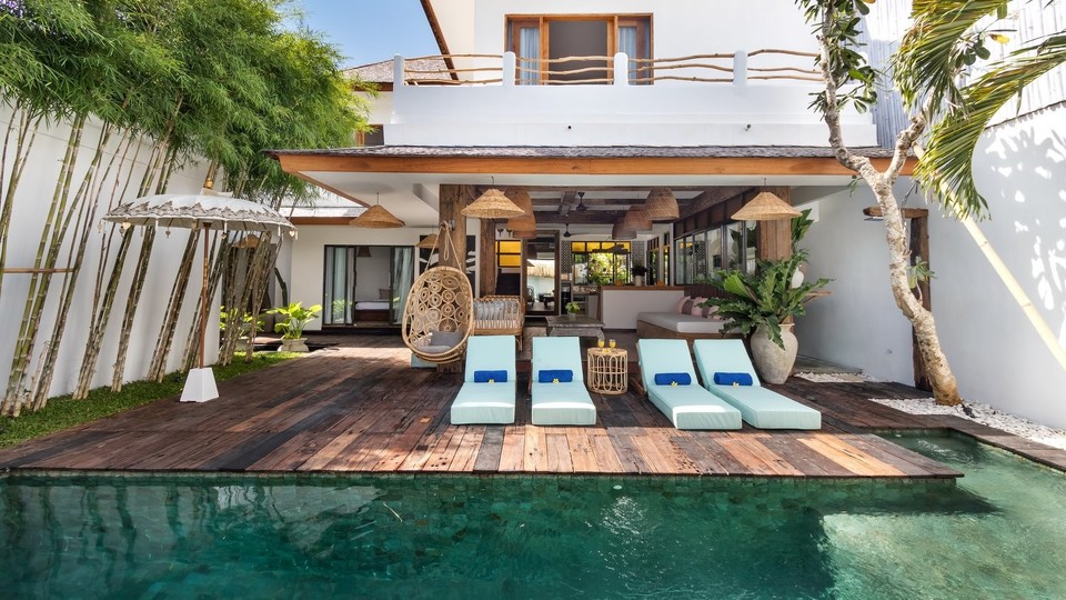 Huzurlu 4 Yatak Odalı Havuzlu Tatil Villası, Bali Villa 2205