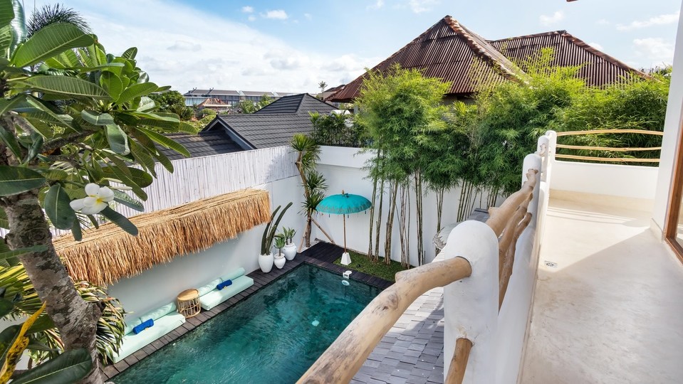 Huzurlu 4 Yatak Odalı Havuzlu Tatil Villası, Bali Villa 2205
